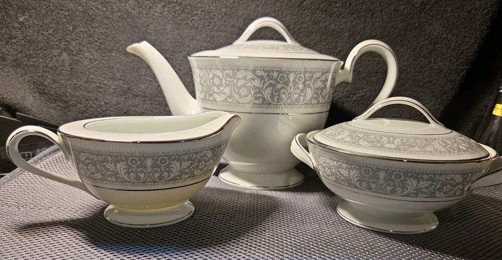 Noritake China Naples 6975 Tea Pot Sugar Bowl And Creamer White Gray Trim